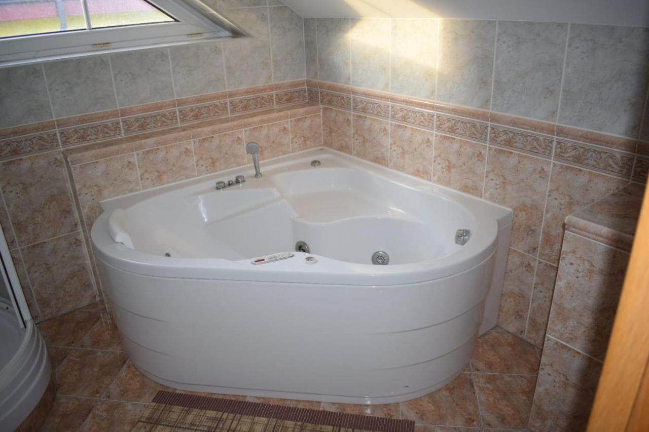 Comenius Apartments - Apartmany Na Rohu Свидник Екстериор снимка