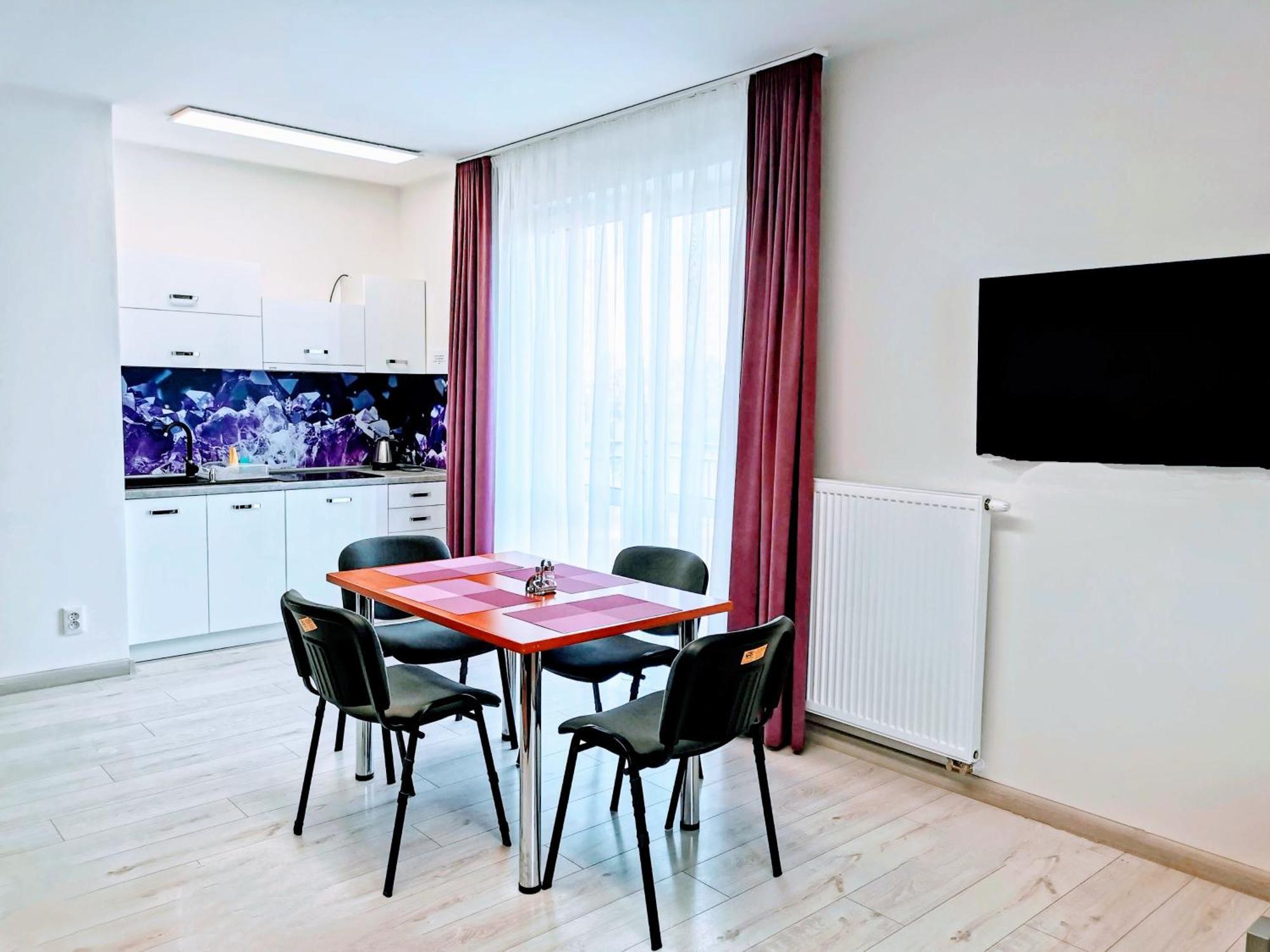 Comenius Apartments - Apartmany Na Rohu Свидник Екстериор снимка